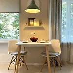شقة New Modern In The Center نارفا