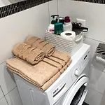 شقة New Modern In The Center نارفا