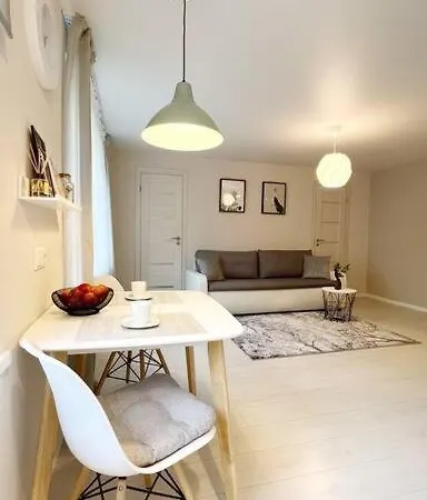 Daire New Modern In The Center
