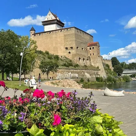 New Modern In The Center * Narva