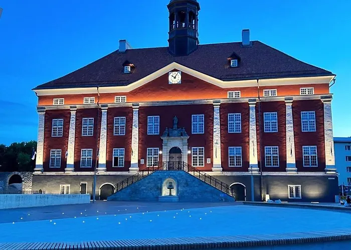 New Modern In The Center نارفا