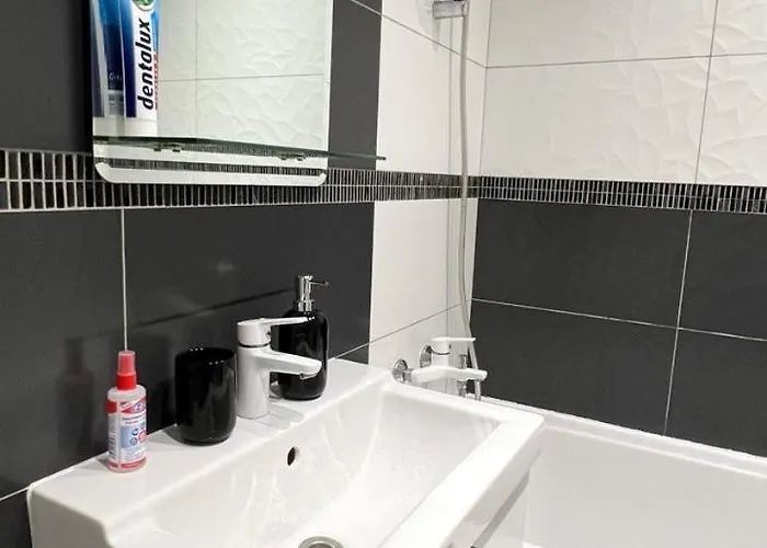 New Modern In The Center نارفا